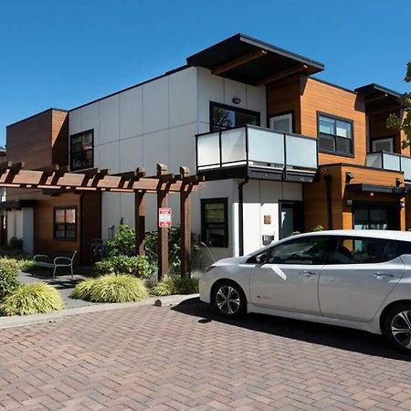 Cedar Hill Sunlit Stay - Bright Spacious & Modern Victoria Eksteriør bilde